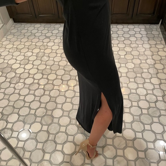 Long Dress with Side Slit - Picture 10 of 16